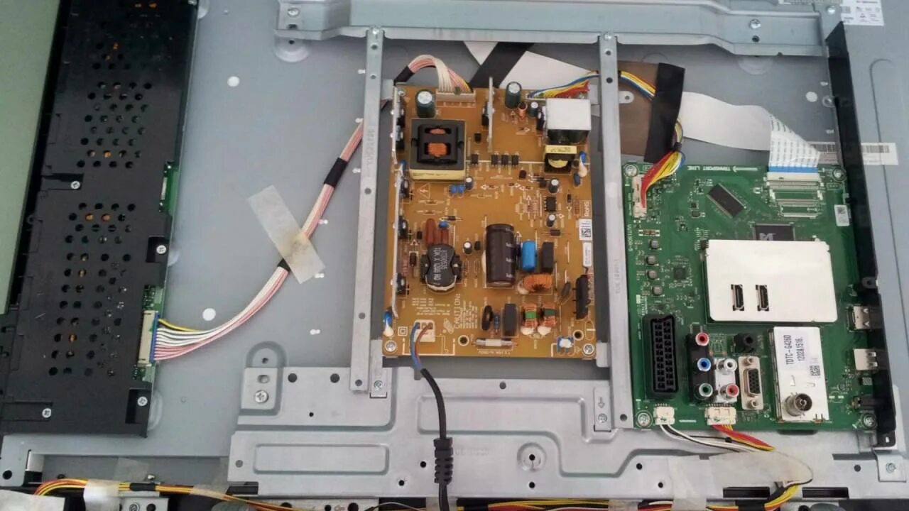 Grundig сервисный центр. Grundig 26vle7100bf. grundig 32vle4304bm. матрица на телевизор грюндик. grundig модель: 55vle9270br.