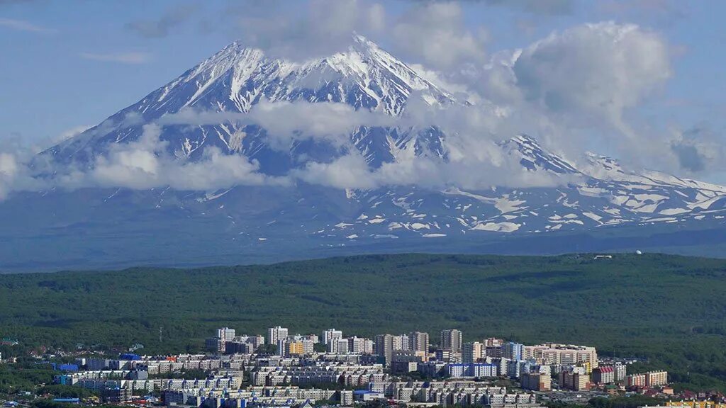 Камчатка земле. Жители камчатки. Землетрясение в петропавловске камчатском. Камчатка земле. Камчатка земле.
