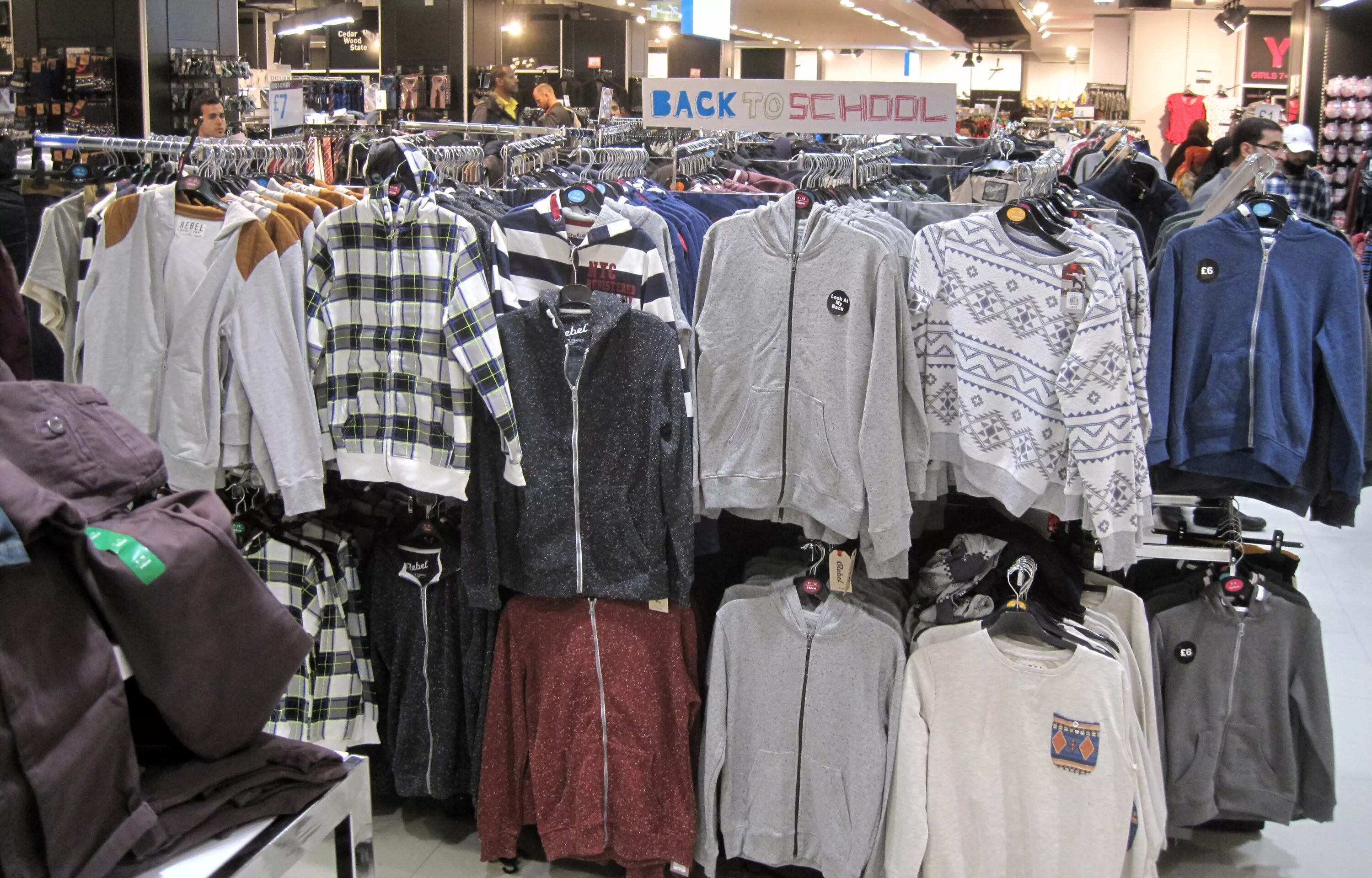 Женская одежда примарк. Чья фирма primark. Primark интернет магазин. Primark одежда производитель страна. Примарк одежда.