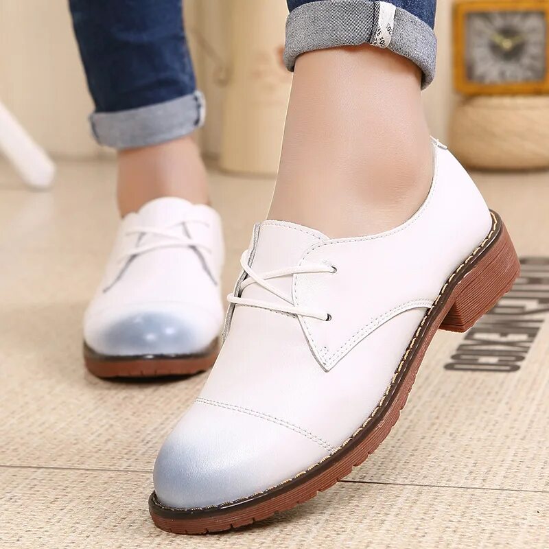 Оксфорды женские 2022. Модные полуботинки женские весна. Полуботинки женские на каблуке. Весенние туфли для женщин. Весенние туфли.