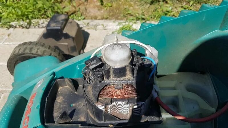 Почему греется газонокосилка