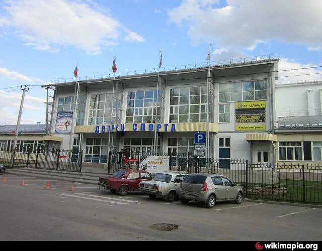 Дк мелехово. Владимирская область мелехово ледовый дворец. Дворец спорта мелехово. Дворец спорта мелехово. Поселок мелехово владимирская область.