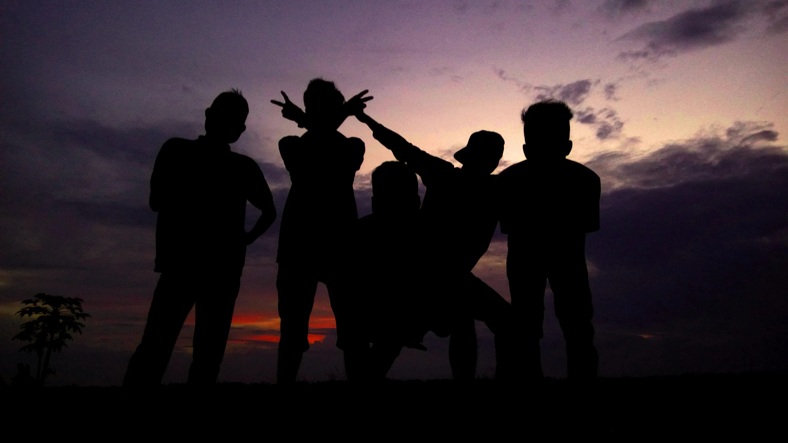 Hello darkness my old friend мем. Darkness friend. Darkness friend. Washed away about life photo. Хелло даркнесс май олд френд серый лес.