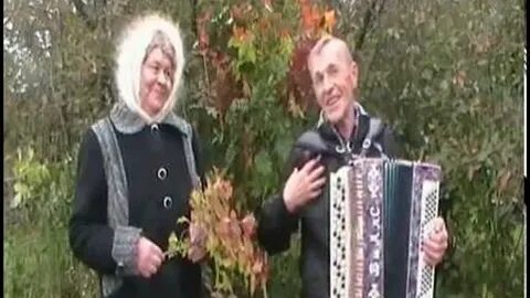 Рябина зреет сентябре и соком наливается слушать