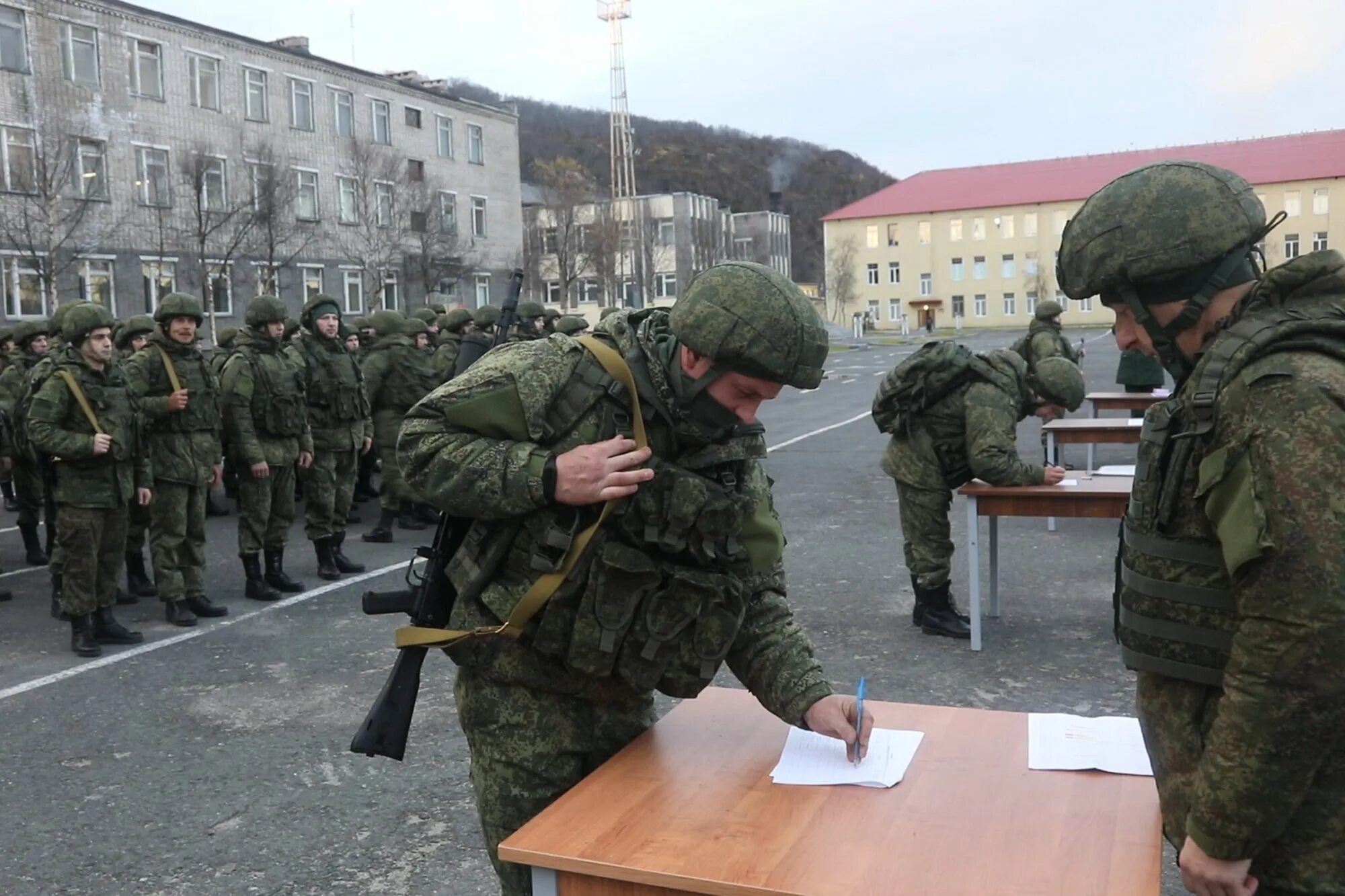 Сахалин вч 35390. 14-й армейский корпус северного флота. 128 омсбр 44 армейский корпус. 128 омсбр 44 армейский корпус. 128 омсбр 44 армейский корпус.