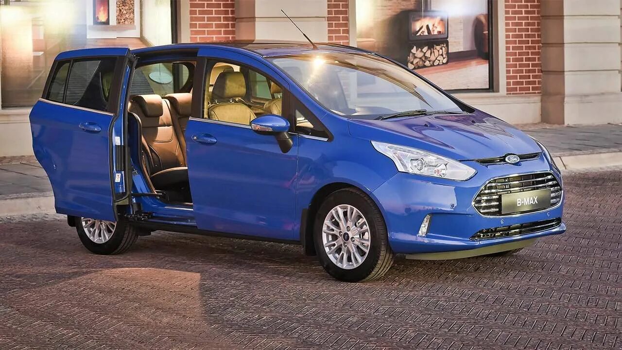 Ford b max 2018. Ford focus ii 2004-2011. Форд фокус 2 рестайлинг хэтчбек 2010. Форд б 6. Фокус 6.