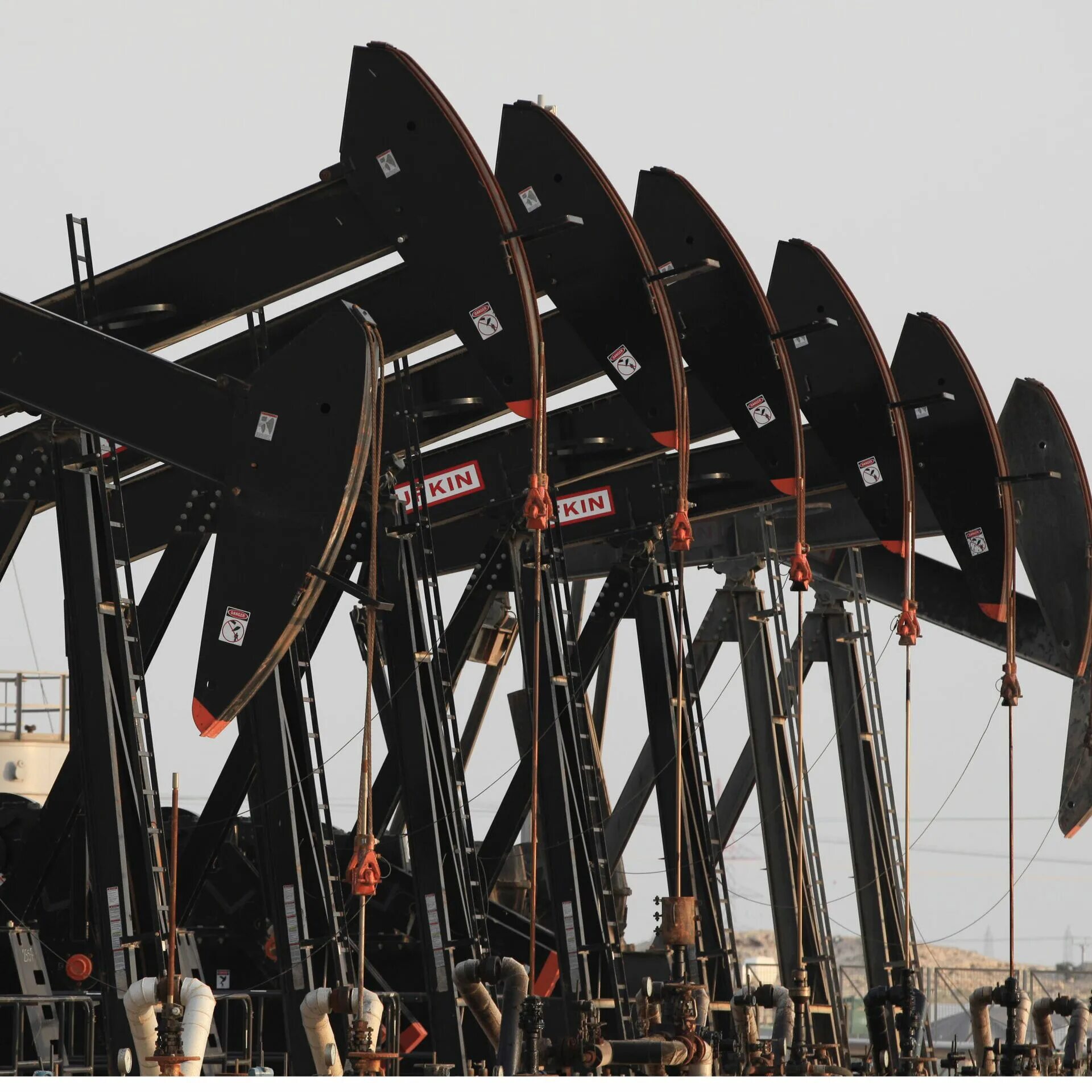 Увеличение добычи. Нефть дорожает. нефть подорожала. увеличение добычи нефти. увеличим нефтедобычу.