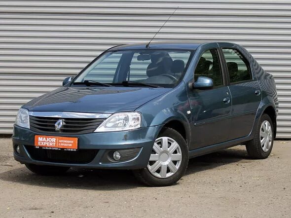 Renault logan годы выпуска. Рено Логан 2010. Рено Логан 1.4 2010. Renault Logan 2010 года. Рено Логан 2010 1.6.