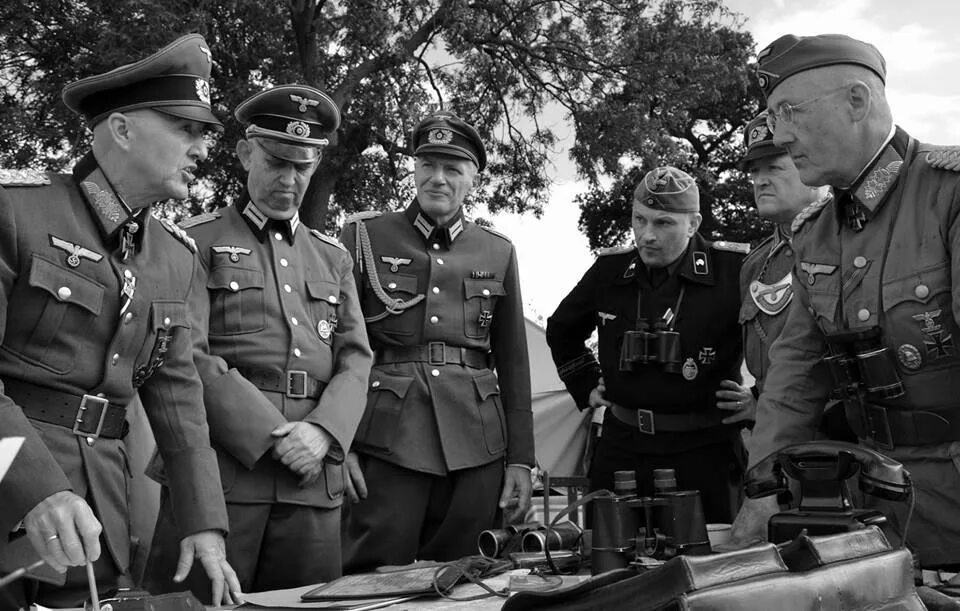 Центр вермахта. Илья старинов личный враг гитлера. немецкие генералы вермахта. отто шнайдер немецкий офицер. офицеры вермахта и сс.