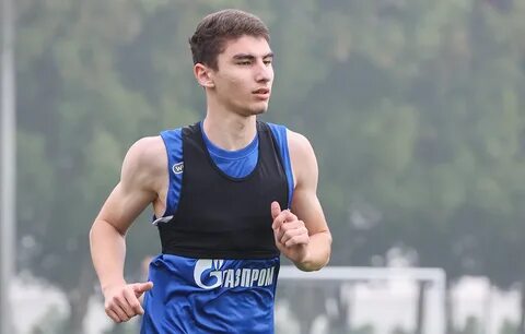 Мусаев футболист