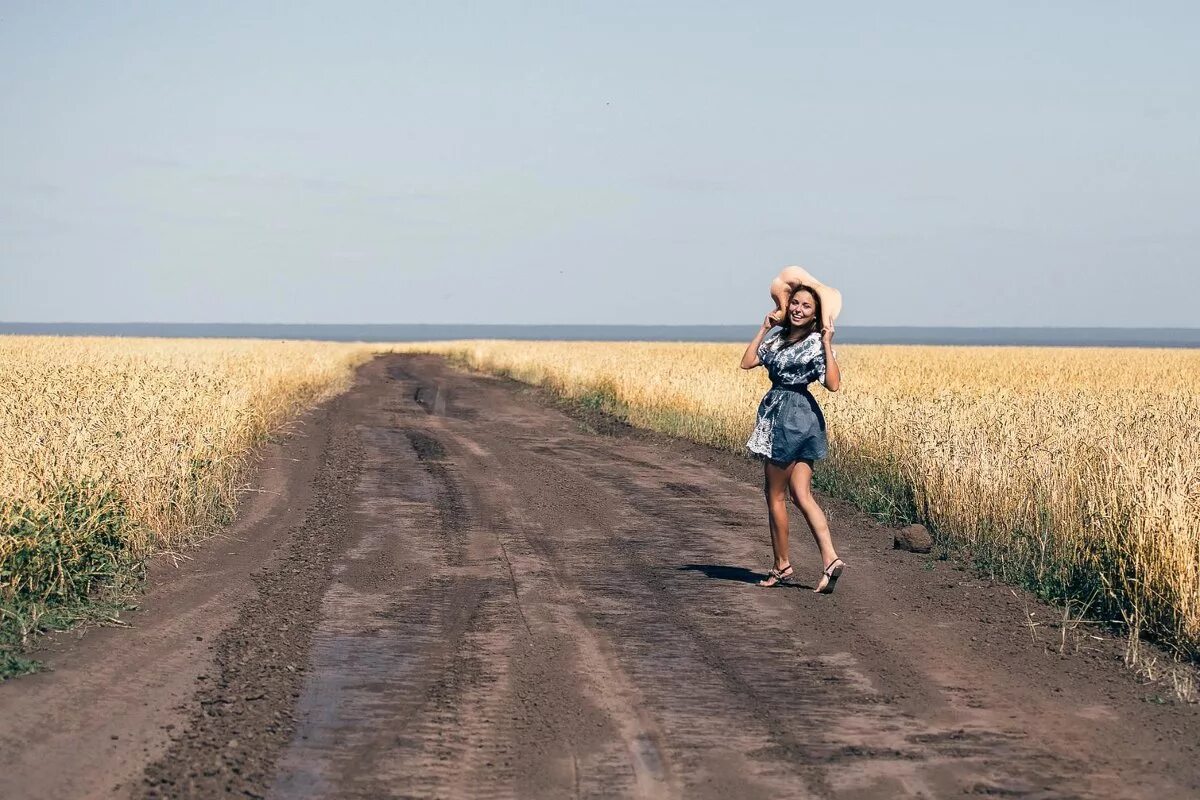 три дороги три три пути. три дороги. человек на дороге. человек на перекрестке дорог. дорога 3 счастью.