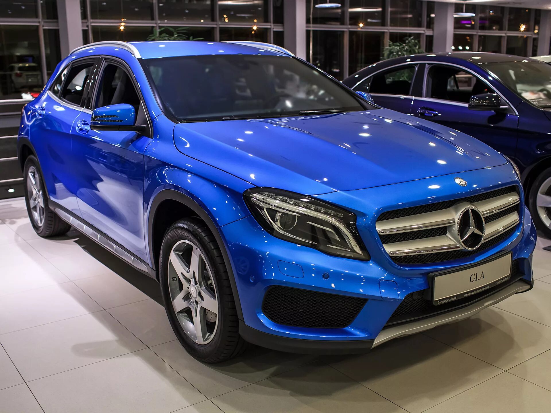 Мерседес GLA 250. Мерседес GLA 250 синий. Мерседес GLA 250 4matic. Мерседес GLA 250 голубой. Купить мерседес gla 250