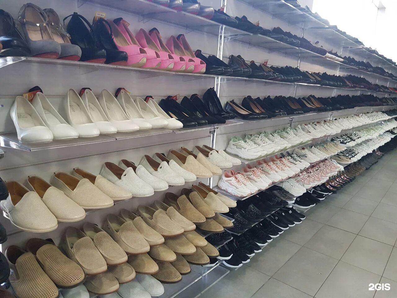 лидер улан-удэ одежда. отдел спортивной одежды. мир одежды улан-удэ. мир одежды и обуви улан удэ. магазин мир одежды и обуви в улан-удэ.