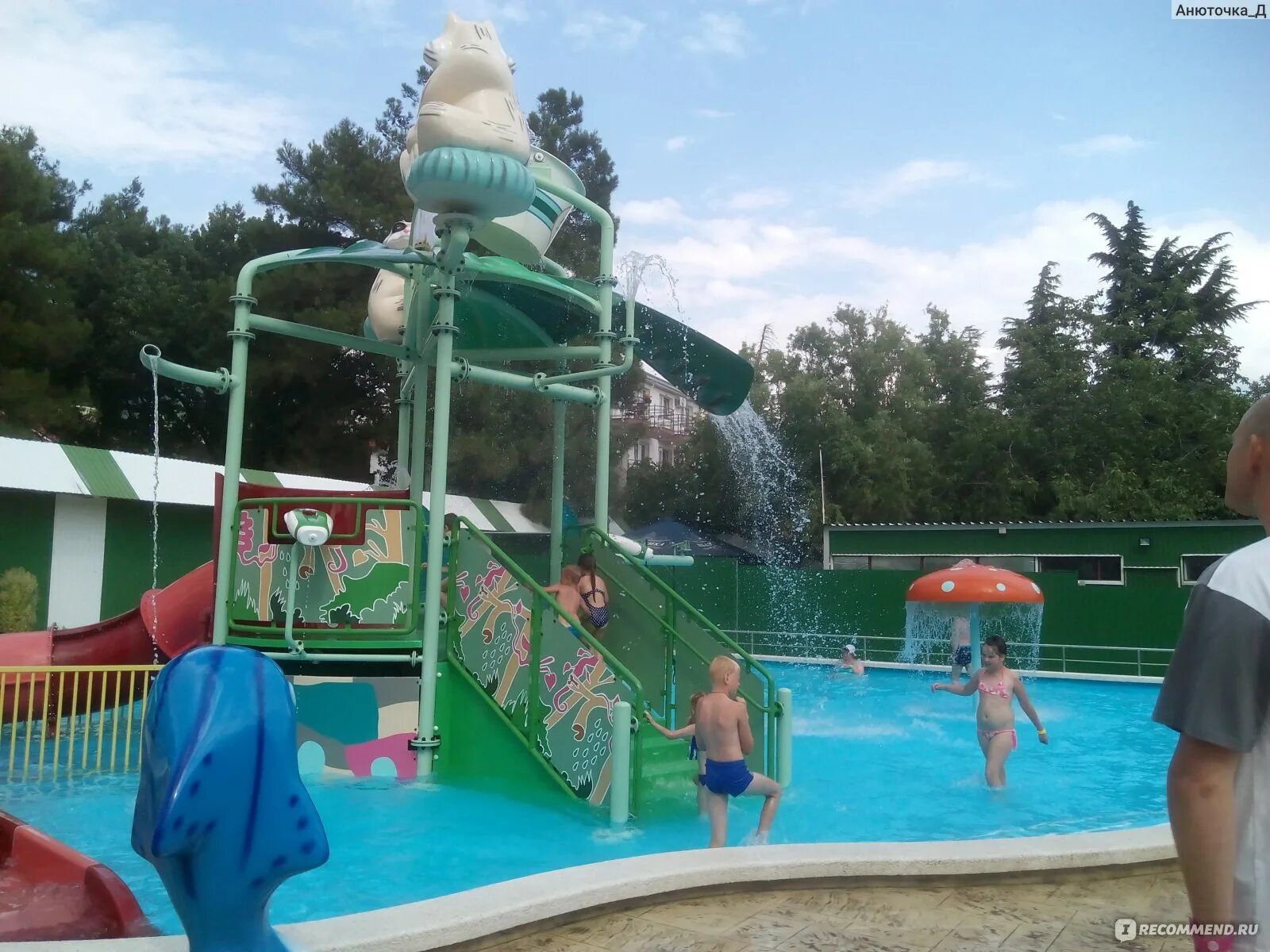 Почему закрыли аквапарк бегемот. Геленджикский аквапарк бегемот.