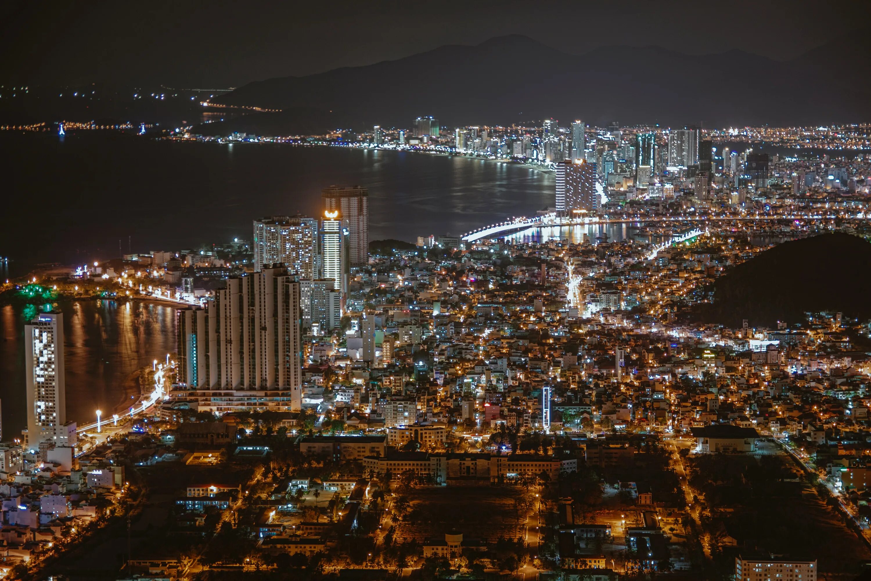 Лос анджелес неон. Glow city. Неон сити япония. Дорога город ночь. Glow city.