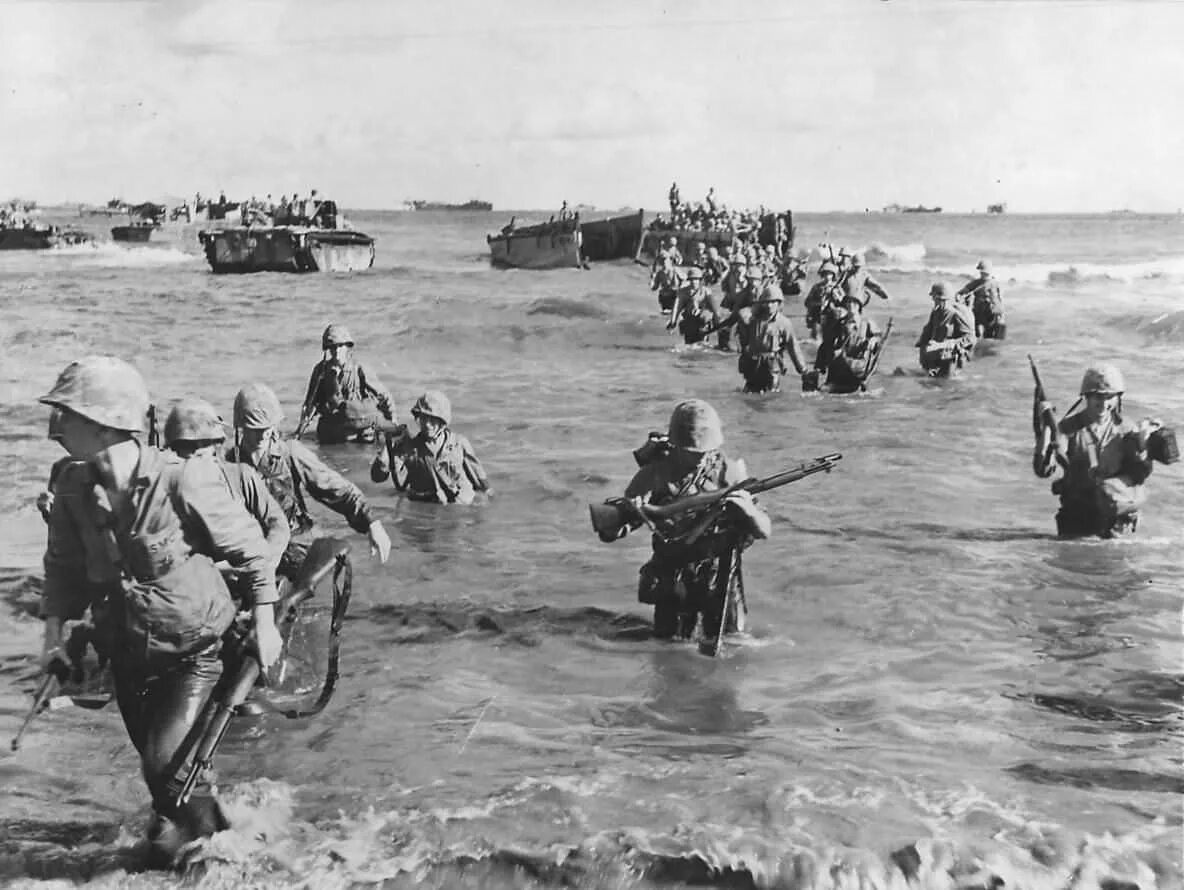 Остров Тиниан 1944. Высадка десанта в Нормандии. Морская пехота 1944. Битва за Марианские острова 1944. Группа высадка высадка