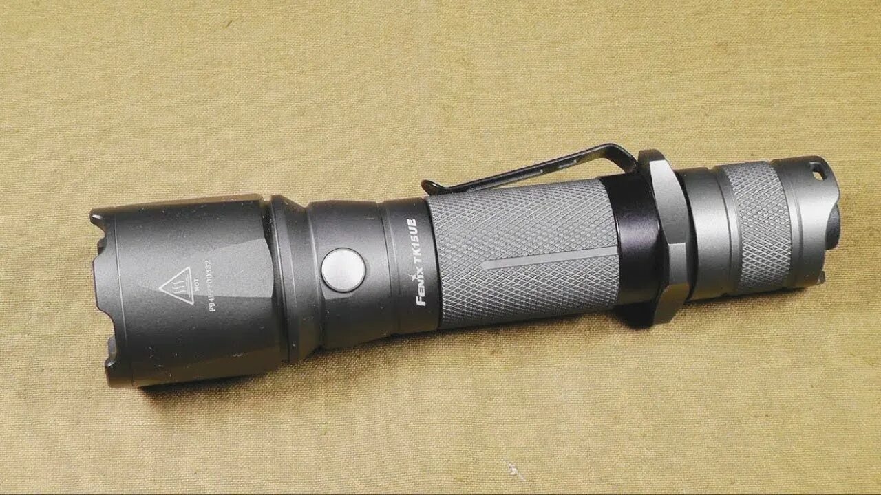 Фонарь fenix tk06. Фонарь fenix tk 20r ue. фонарь феникс тк 45. фонарик референсы. фонарь феникс плоский.