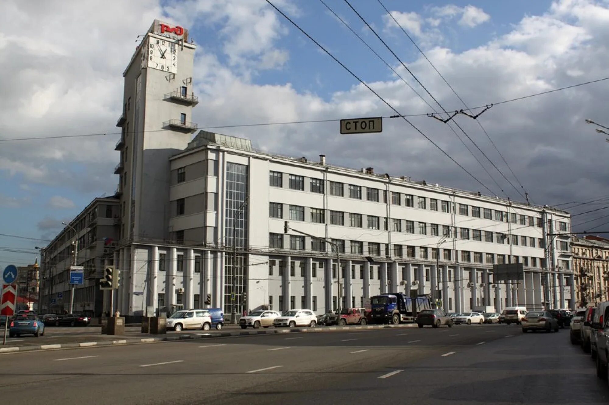 Здание ржд новая басманная 2. Здание путей и сообщений на красных воротах. Оао ржд красные ворота. Оао ржд красные ворота. Поликлиника ржд на басманной.