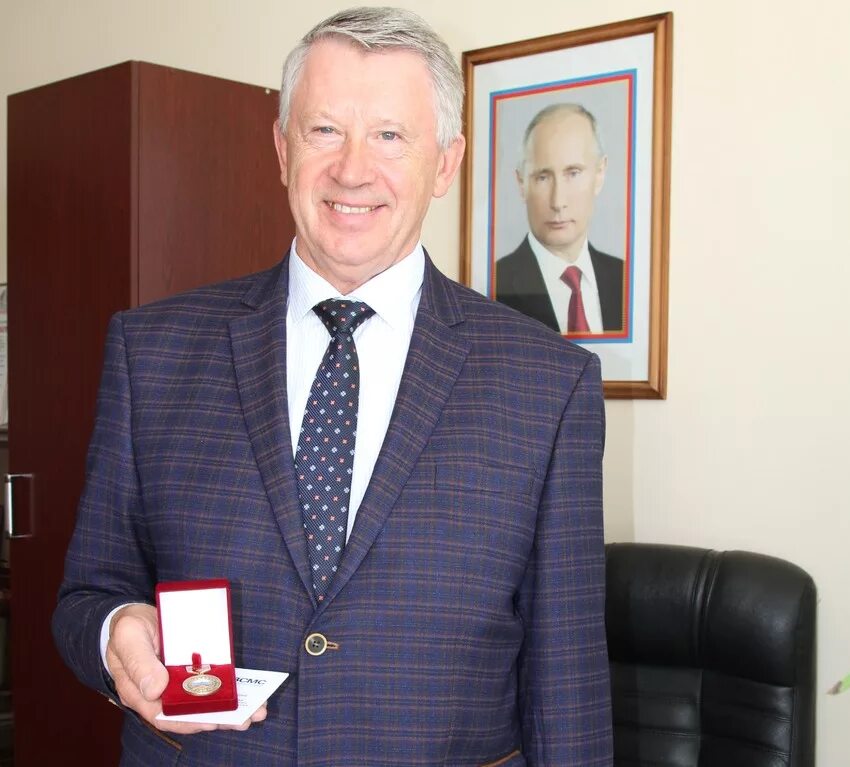 Пермяков депутат. Пермяков каменск-уральский. Пермяков депутат. Пермяков каменск. Депутаты каменска уральского фото.