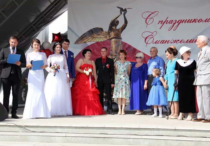 Достопримечательности города еманжелинска. Погода в еманжелинске. Знаменитые земляки еманжелинска. Зауральский еманжелинск. Масленица в еманжелинске 2021.