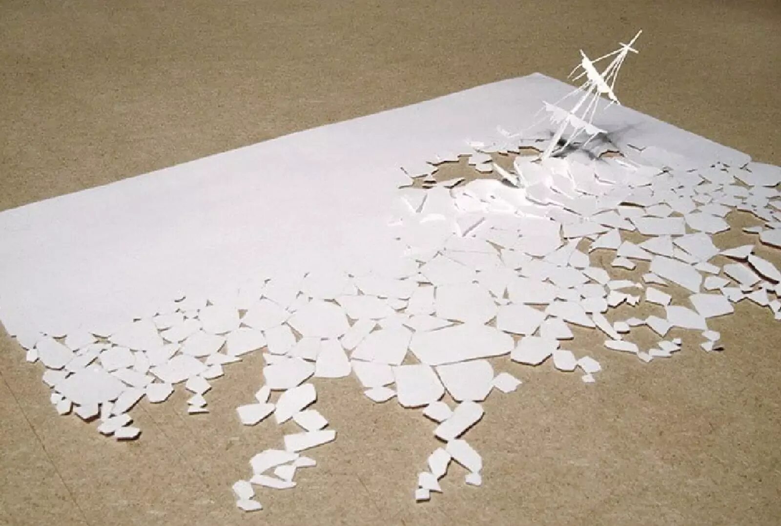 Сделать своими руками из белой бумаги. Питер Каллесен датский художник. Поделки из белого листа. Поделки из бумаги из белой бумаги. Поделки из белого листа бумаги.