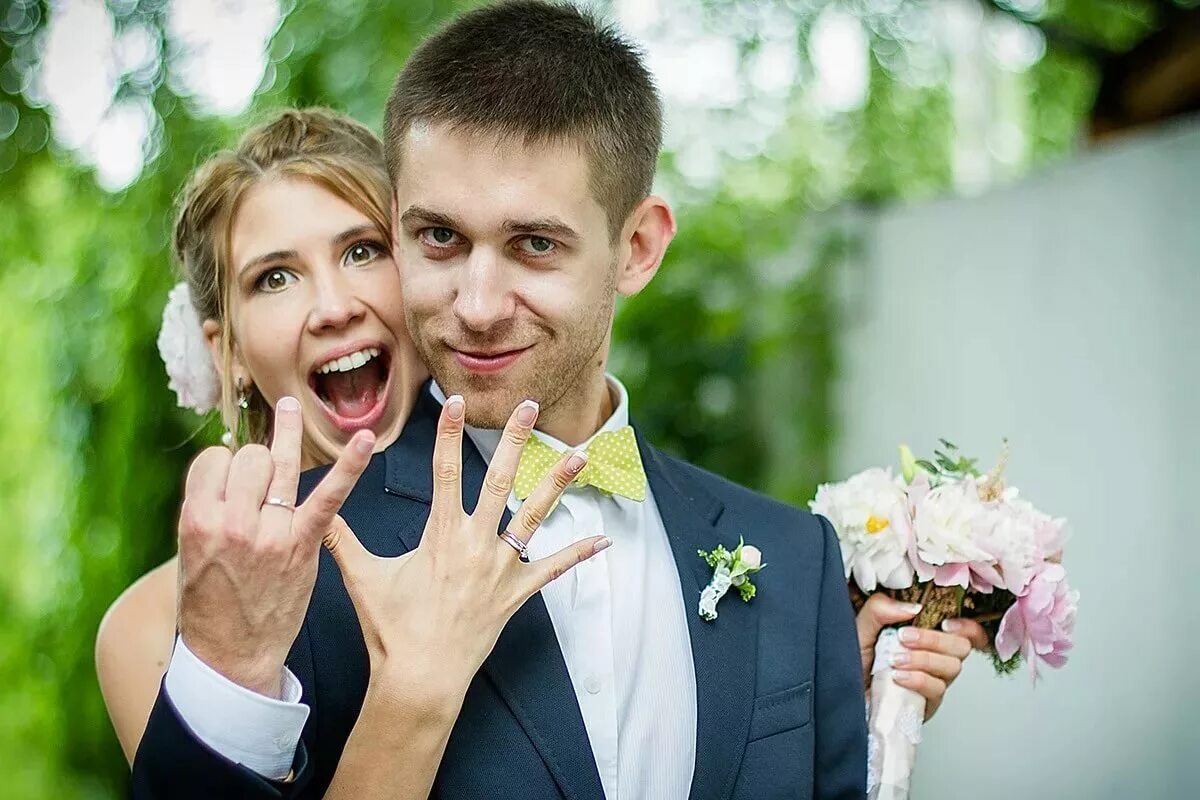Студенты женятся