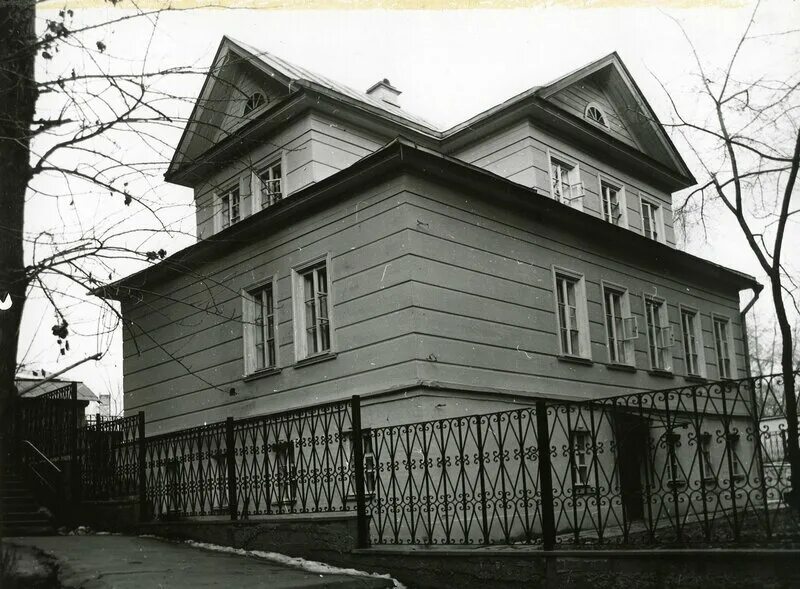 Малая грузинская 38. Москва, большая грузинская улица, 13/2. Грузинская 9. Большая грузинская 18 история дома. Большая грузинская 30.