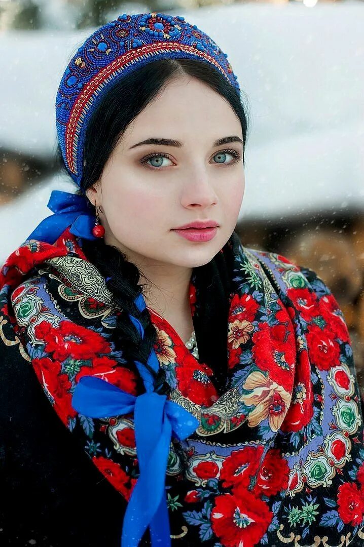 Красавицы зимнее очарование 2 Красивый хиджаб, Клубный стиль, Фольклорный стиль