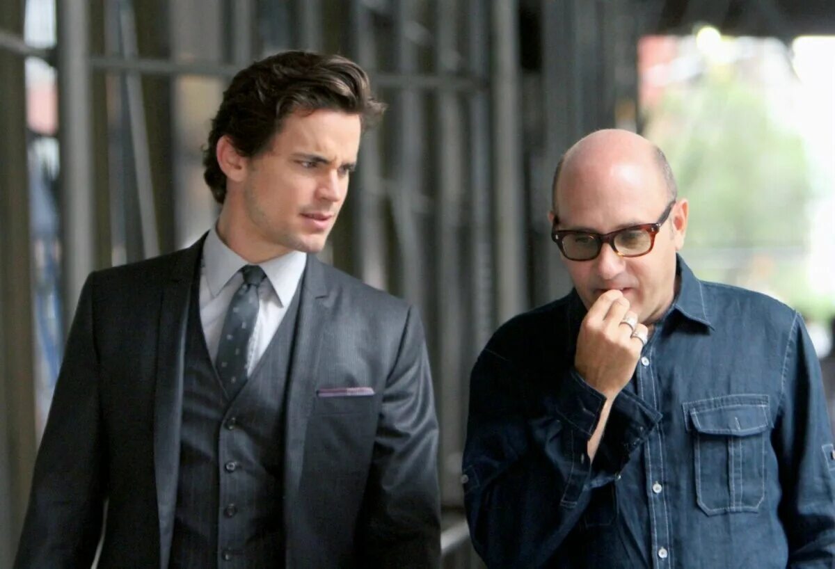 Фильм "белый воротничок" 2009г. Белый воротничок афиша. Белый воротничок фильм 2009. Мэтт бомер и тим дикей. Мэтт бомер мистеи грэй.