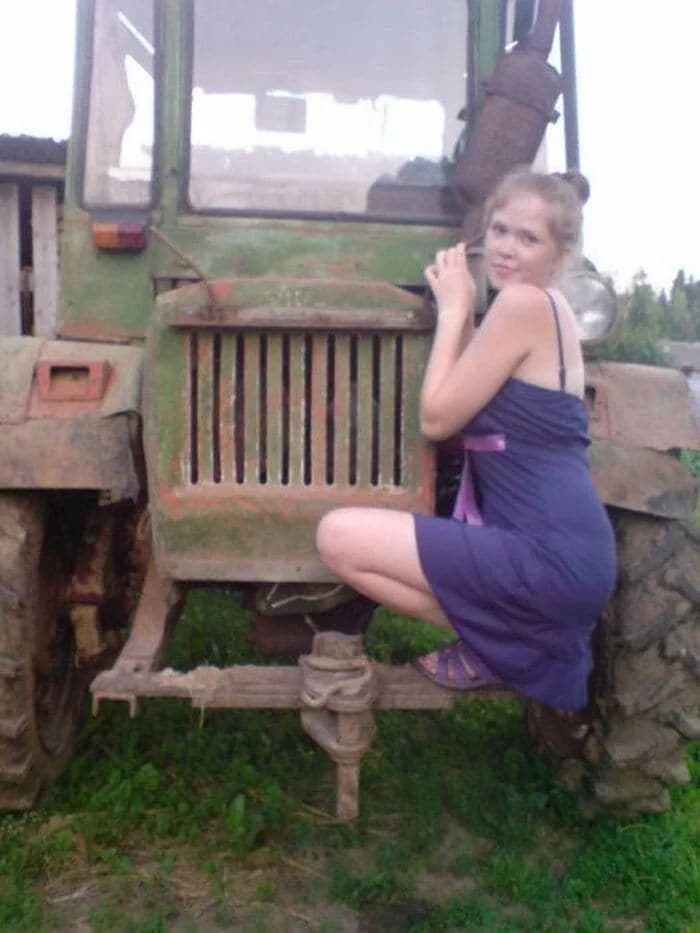Девочки колхоз. Колхоз девушки. баба из колхоза. девочки из колхоза. девушка из колхоза.