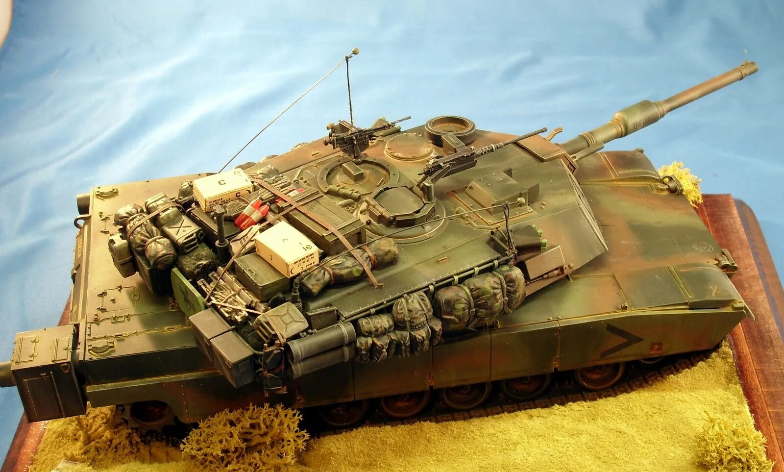 M1a1 Абрамс. M1a1 Tamiya. Абрамс диорама. Абрамс м1 Тамия.