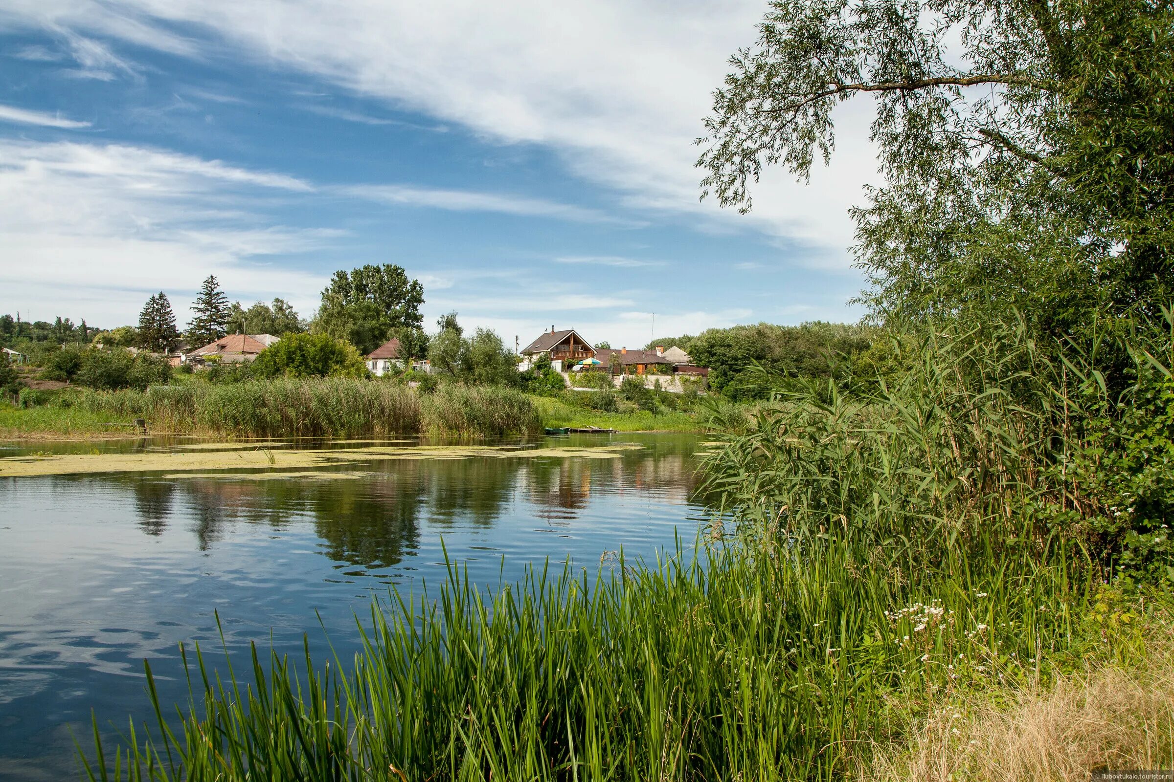 Харьковская область российская. Чугуев река. Харьковская область российская. Харьковская область российская. Село лозовая харьковская область.