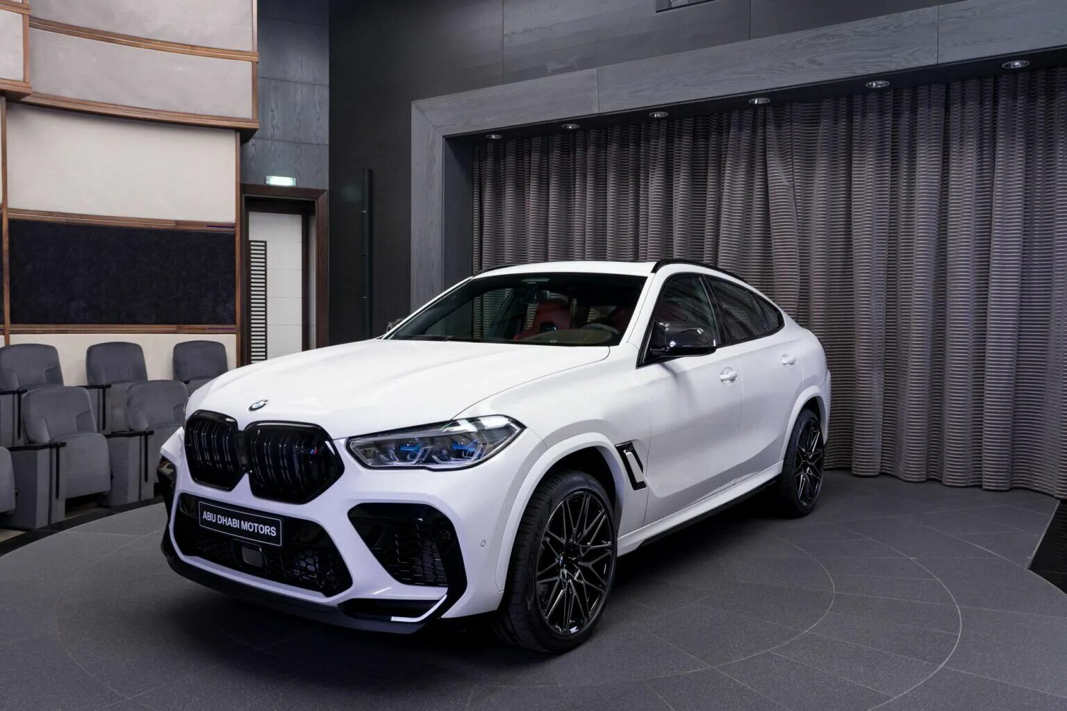 6 икс 16. BMW x6 m 2017 белая. BMW x6 m 2021. BMW x6m 2022. БМВ x6 2022.