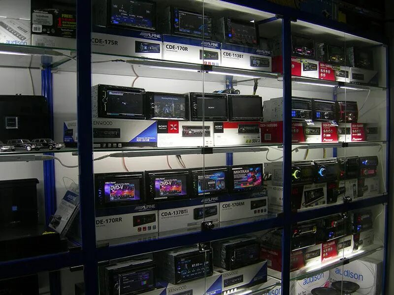 Jvc kd-x310bt. Магазины продаж автомагнитол. Автомагнитола магазин. Kenwood kdc-v7090r. Pioneer mvh x560bt.
