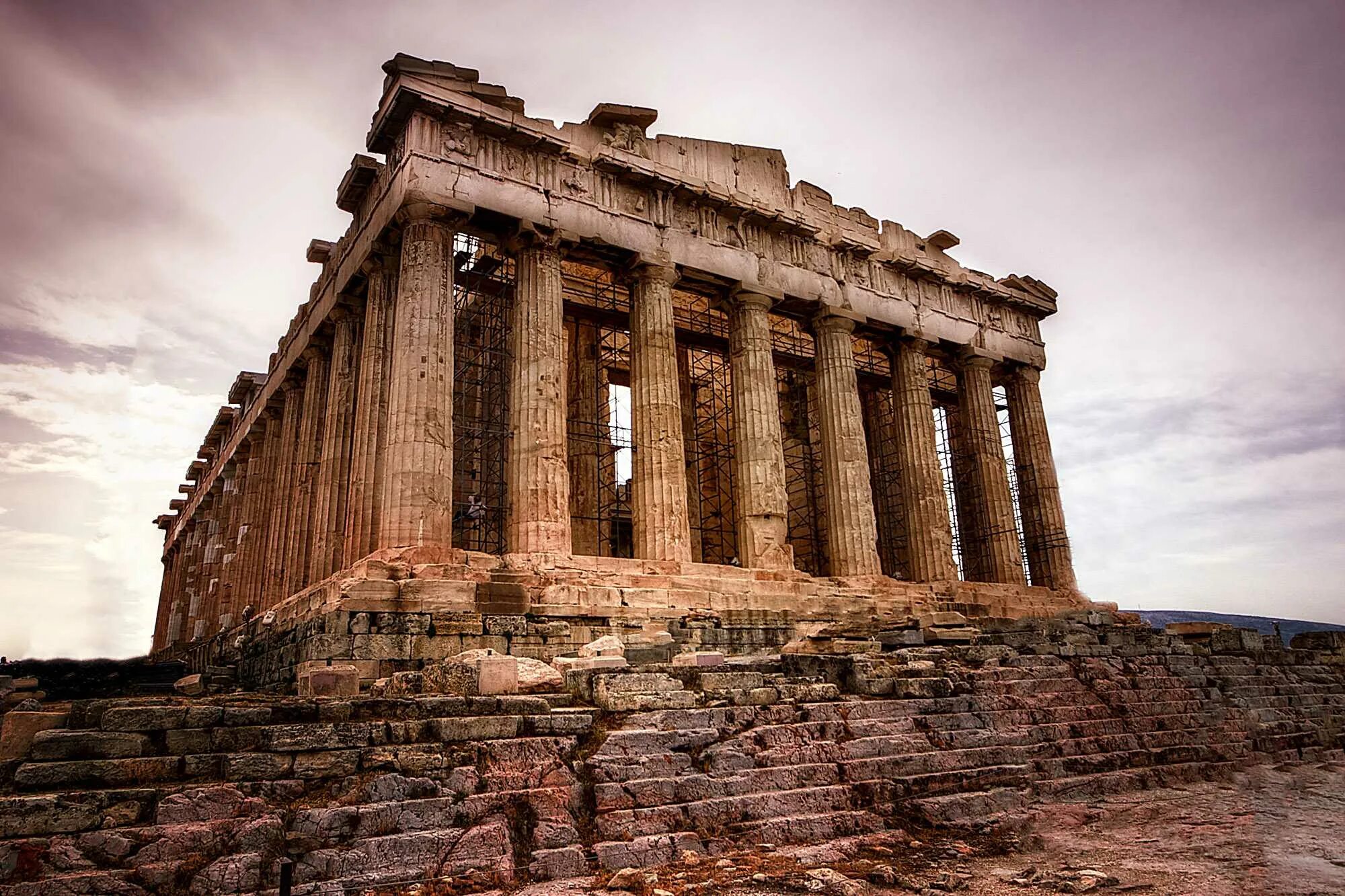 Как называется храм богини афины. Храм парфененон в Афинах. Афины Акрополь Парфенон. Афинский Акрополь храм Парфенон. Храм Афины в Акрополе.