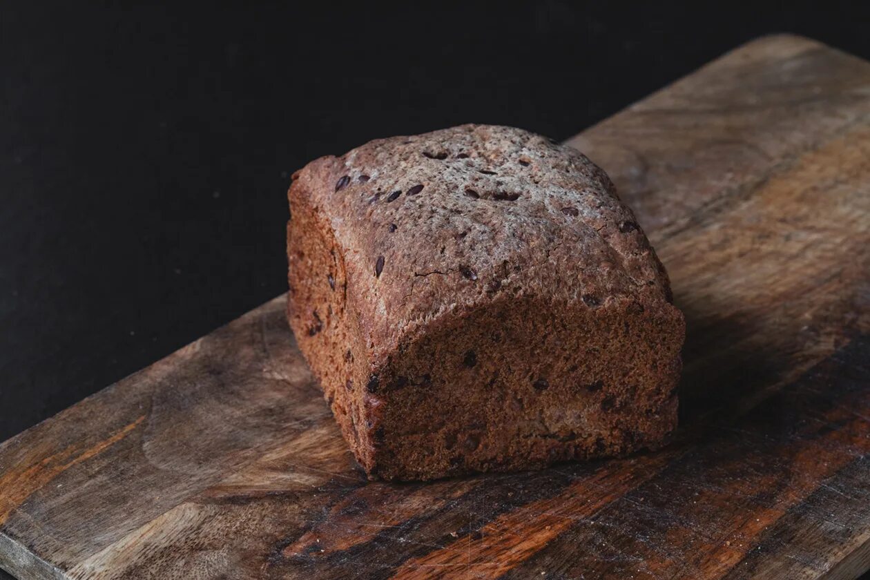 хлеб из гречневой муки. безглютеновый хлеб. хлеб томин хлеб венский заварной. хлеб с рисовой мукой. гречнево рисовый хлеб.