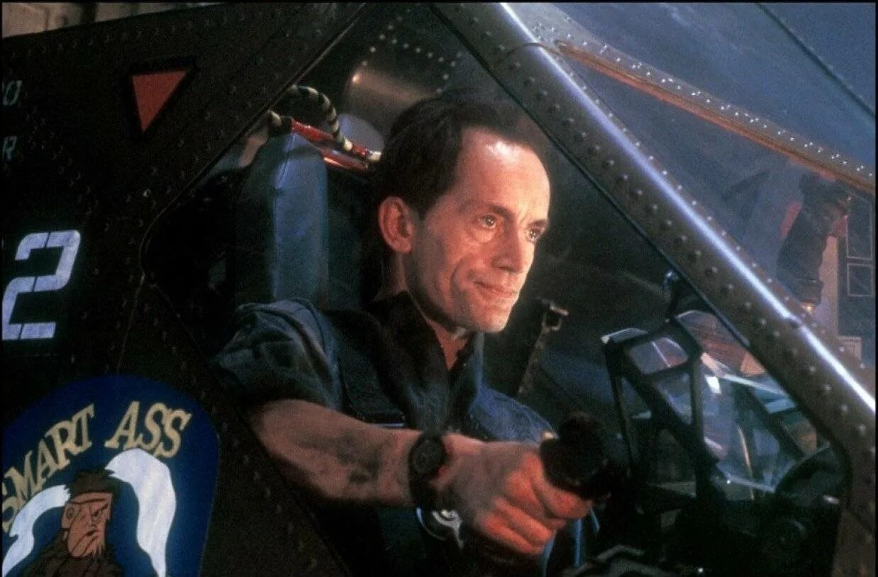 Neverwinter nights 2 бишоп. Бишоп невервинтер. Епископ невервинтер 2. Лэнс хенриксен 2020. Neverwinter nights 2 бишоп.