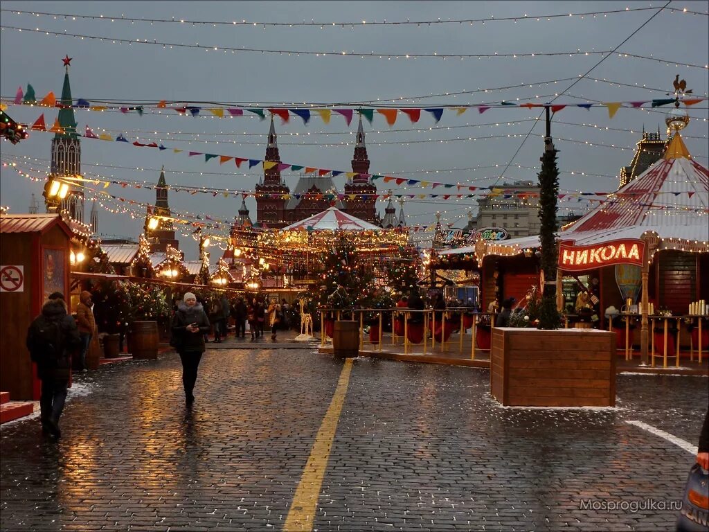 ярмарка на манежной площади 2023. ярмарка на площади. ярмарка на манежной площади 2022. ярмарка на манежной площади 2022 в санкт-петербурге. гум ярмарка на красной площади 2022-2023.