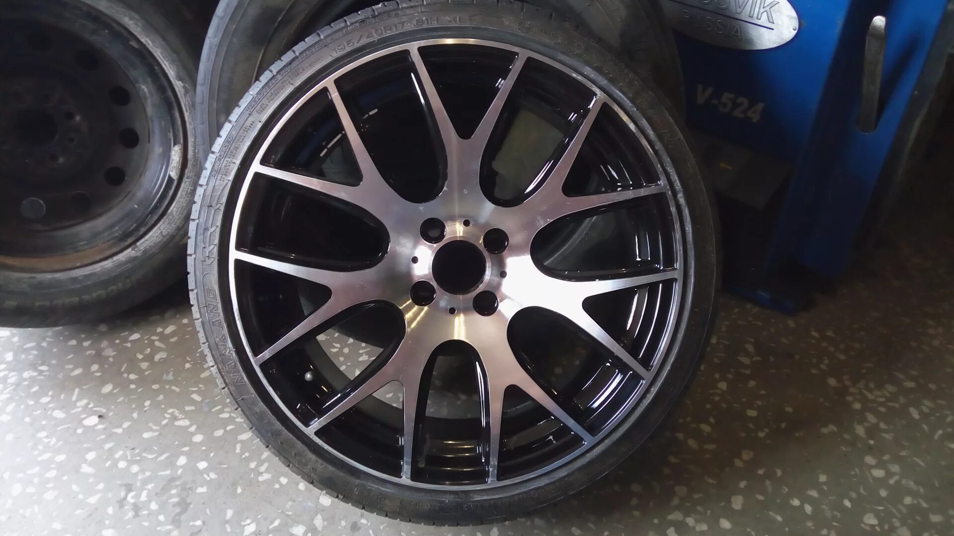 225 45 r17 7. Всмпо 215 55 17. 5j. 225 45 r17 7. Oz racing f1 r17.