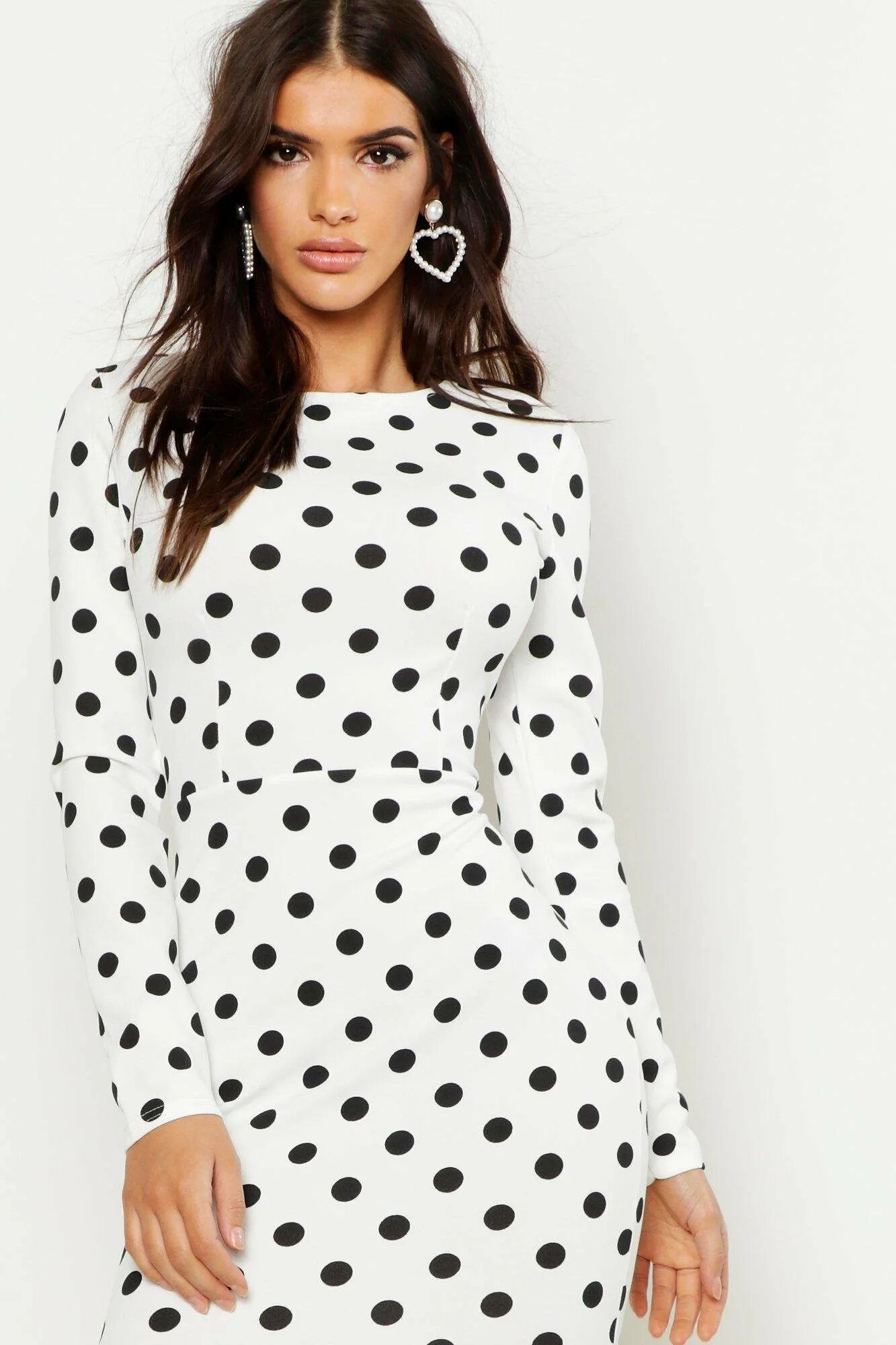 Синее платье в горошек. Бонприкс платье синее. Платье чёрное в горошек с рукавами. Платье в горошек с рукавами. Синее платье в горох.