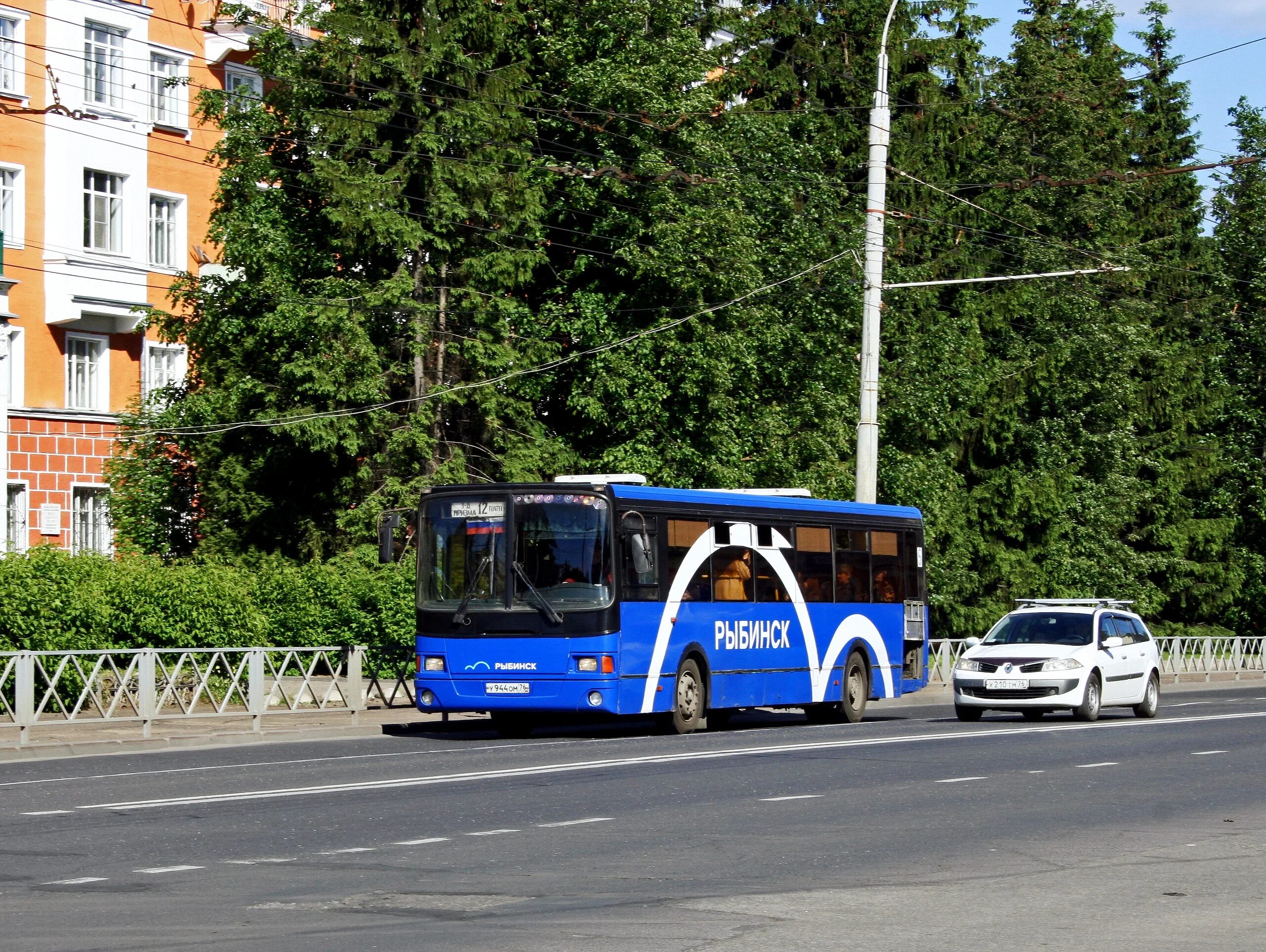 Отследить автобус рыбинск. ЛИАЗ город. Рыбинский транспорт. Автобусы Рыбинск. Рыбинск общественный транспорт.