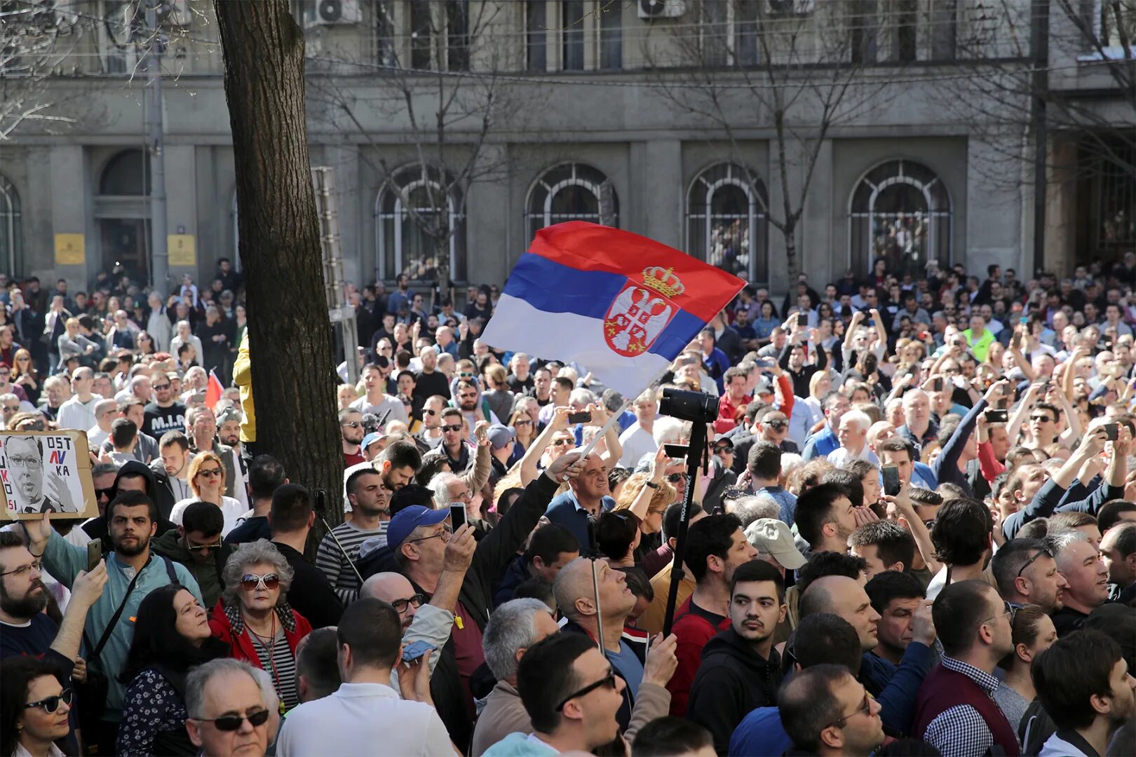 Бульдозерная революция в Сербии в 2000 г. Митинги в Сербии 1991. Митинги косовских сербов 1999. Протесты в Сербии сейчас Белград. Новости сербии сайт