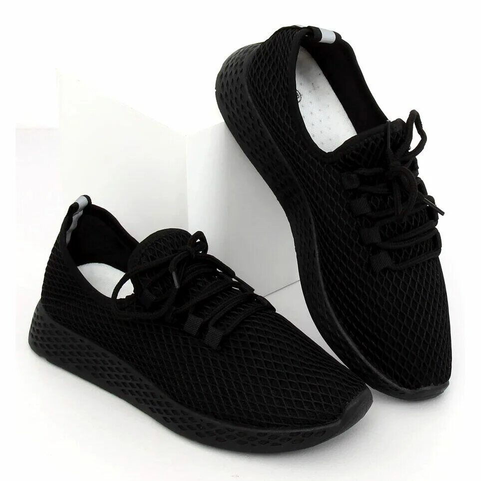 Черные тканевые кроссовки. Черные адидас кроссовки 2025. adidas сетчатые черные. кроссовки adidas черные тряпичные. кроссовки адидас тряпочные мужские черные.