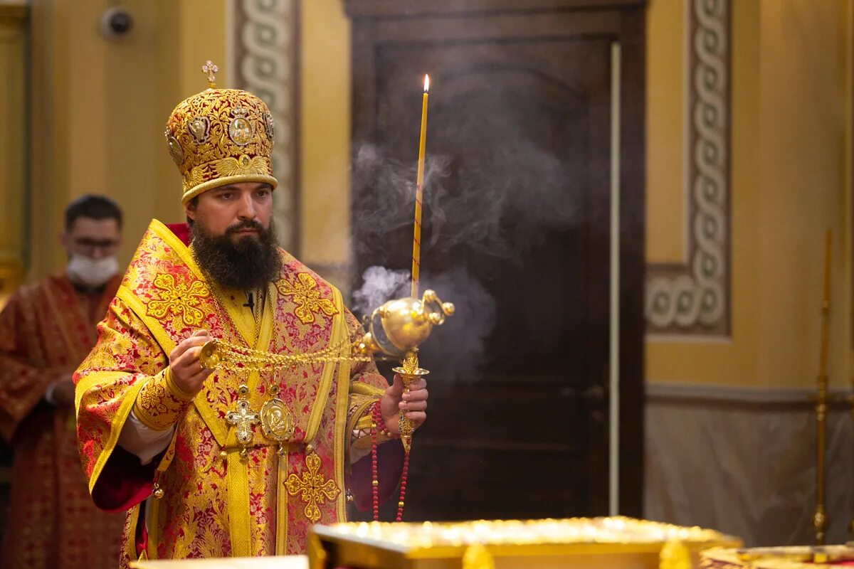 Епархии упц отошедшие к россии. Епископ гатчинский амвросий (ермаков). Епископ властью от бога данной. Митрополит сербии 2022. Митрополит иларион в старообрядческом облачении.