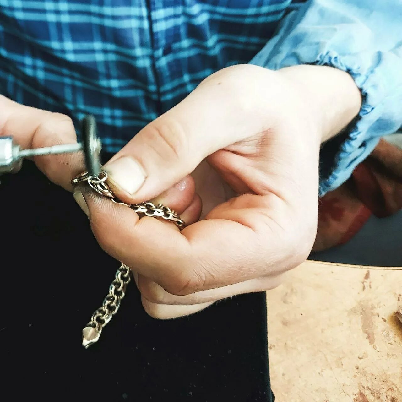 ювелирная мастерская рядом со мной. ремонт ювелирных изделий дзержинский. липецк ремонт ювелирных. ювелирная мастерская реклама. мастера ювелир липецка.