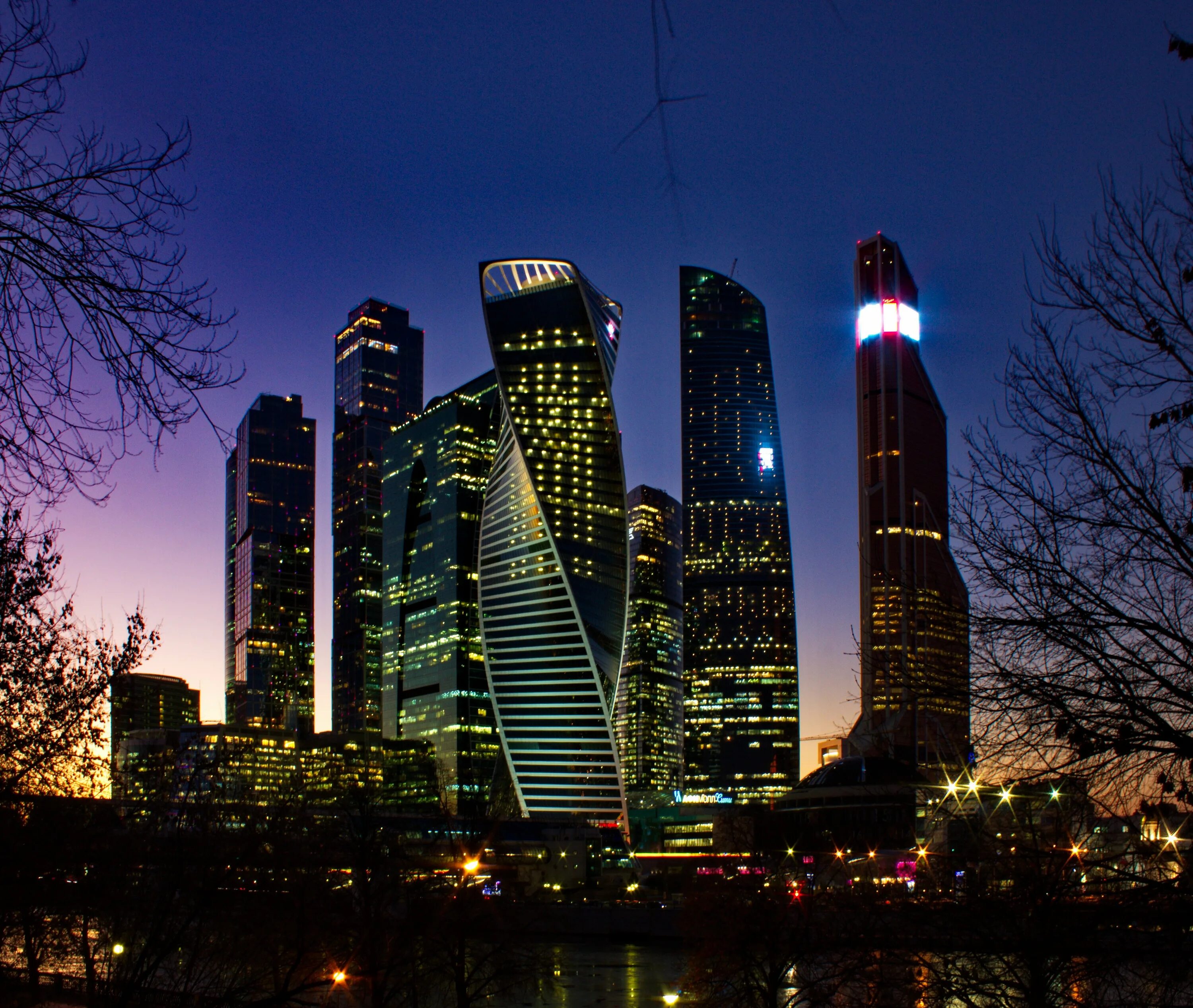 Как выглядит москва сити фото. Москва Сити. Москва Сити картинки. Москва Сити 2010 год. Москва Сити ночью сердце.