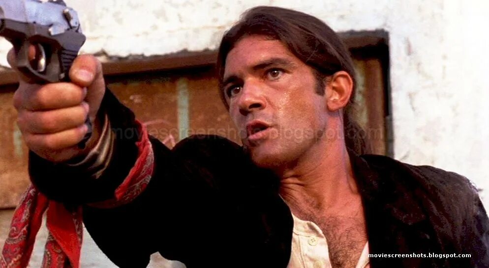 Нечаянно отчаянный. Десперадо 1995. отчаянный desperado.1995 гаврилов. бандерас десперадо. отчаянный фильм 1995 бармен.