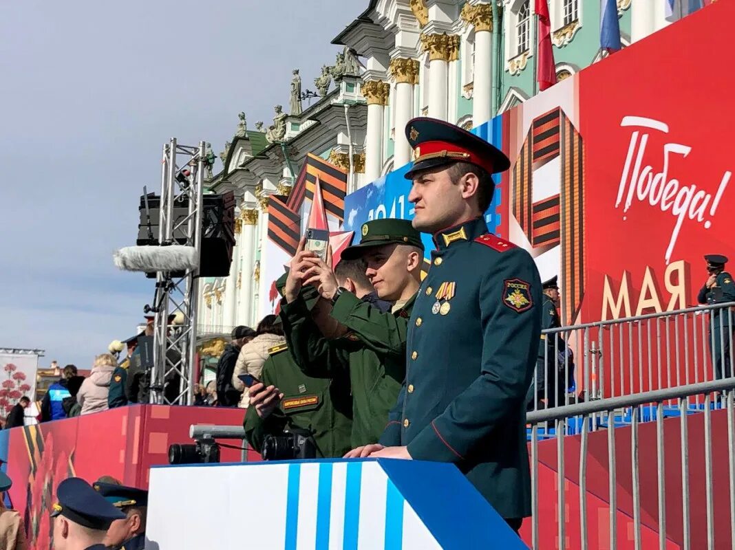 8 мая спб. День победы в петербурге. петербург 9 мая. салют в петербурге 9 мая. к дню победы в спб под открытым.