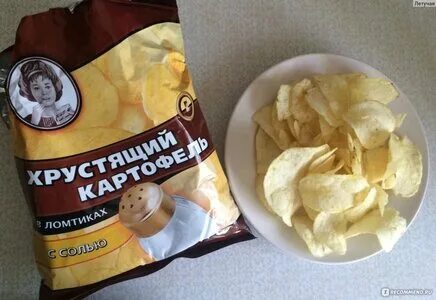 Хрустящий картофель чипсы соль. Хрустящий картофель чипсы соль 70г. чипсы хрустящий картофель кдв. картофель московский хрустящий. чипсы с девочкой.