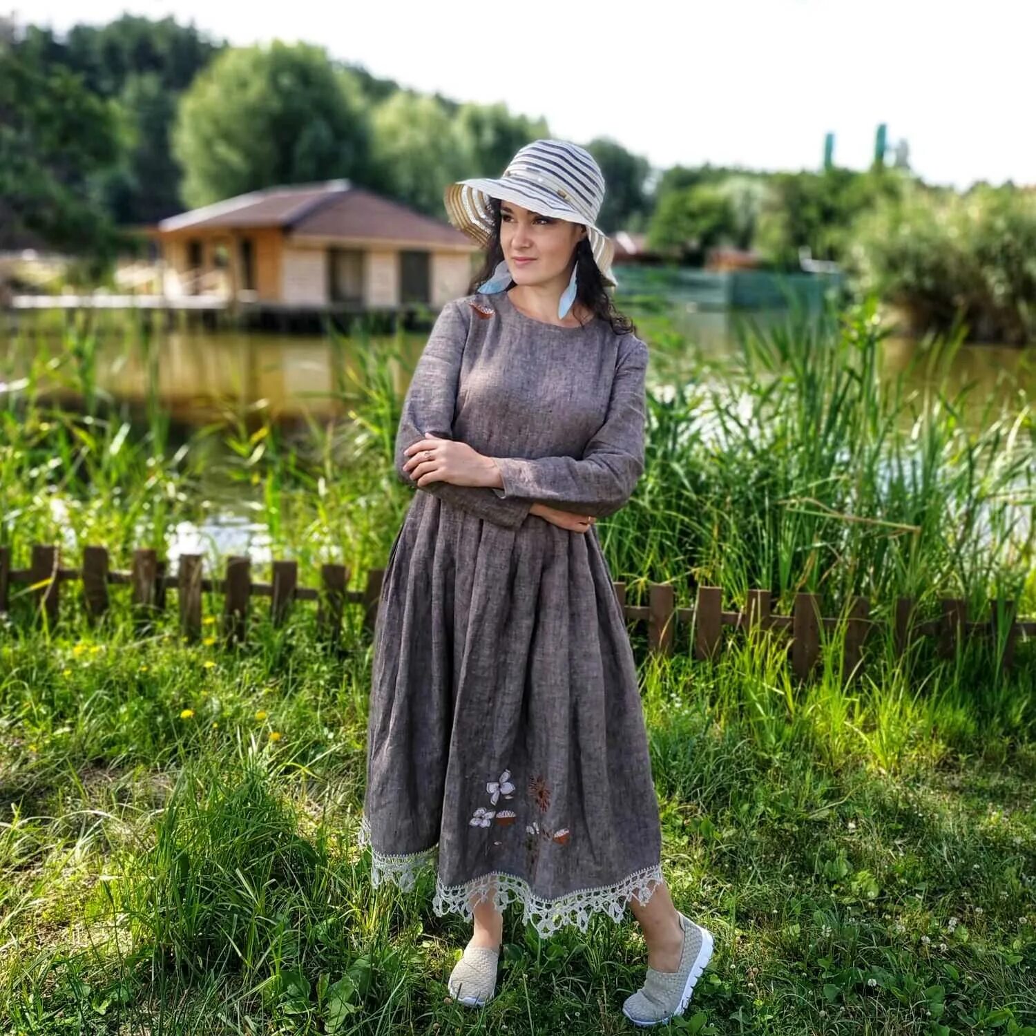 Arina gregori льняные платья. Нарядные платья в стиле бохо. Белое платье в стиле бохо. Стиль бохо в одежде. Платье в стиле бохо.